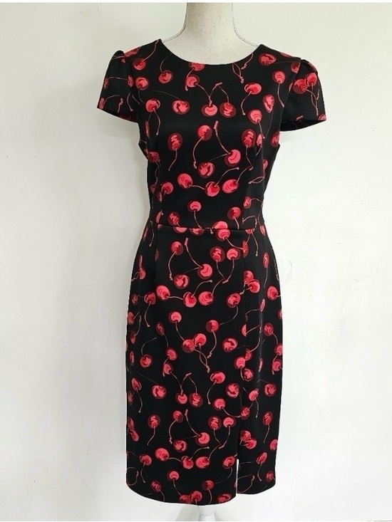 Betsey Johnson Dresses & Skirts - 🍒 Betsey Johnson Black Cherry Print Bodycon Rockabilly Sheath Dress Size 8 🍒